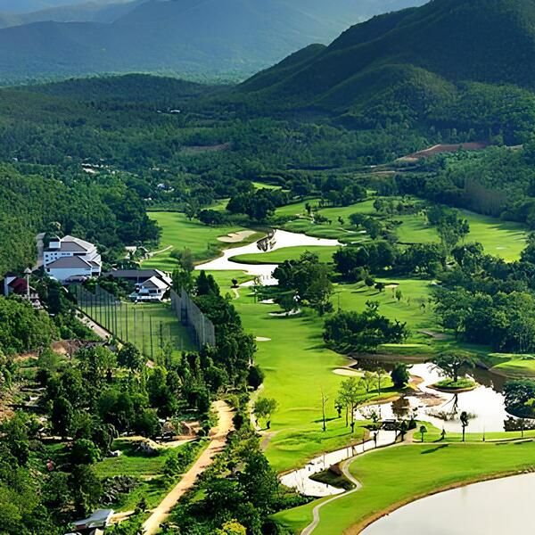 羅湧綠谷球場 Rayong Green Golf