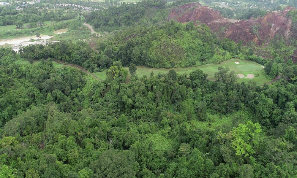 Red Mountain Golf 紅山球場