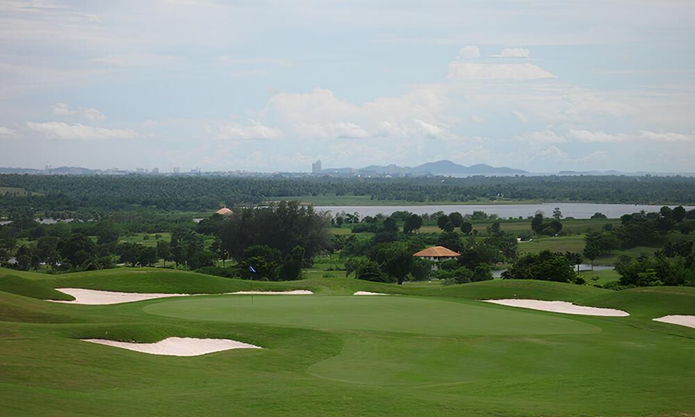 Golf @ Burapha 布拉發球場