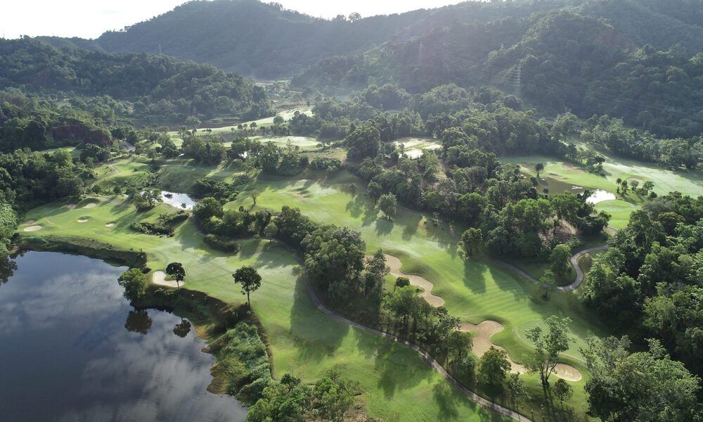 Red Mountain Golf 紅山球場